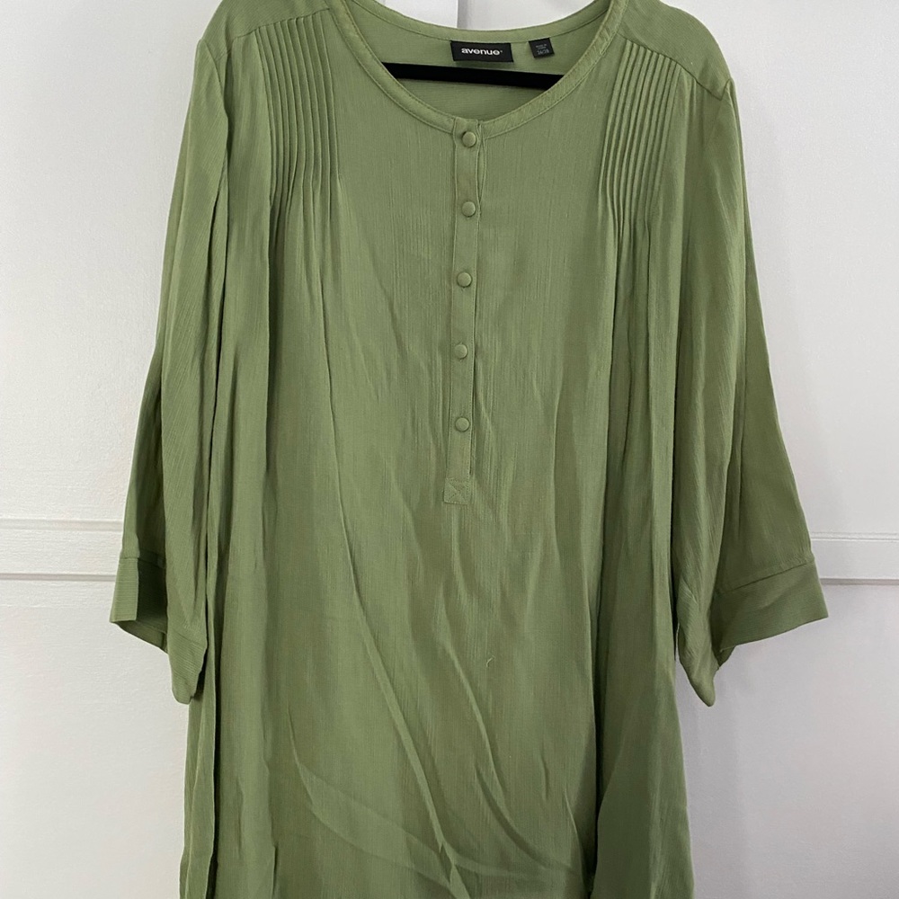 Avenue Green blouse